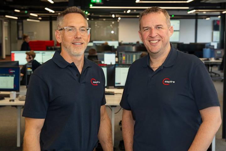 chris fraser and tom howard aspire 950