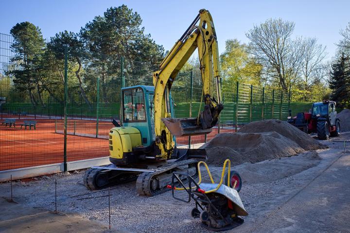 constructing sports facilities 950