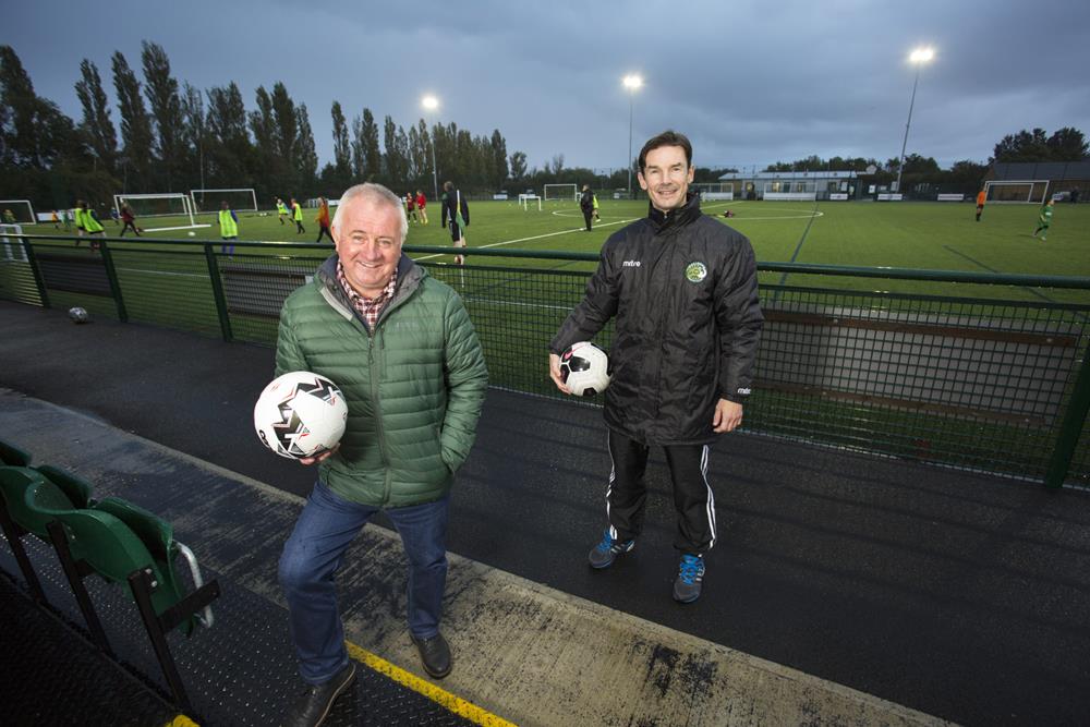 Muckle help Wallsend Boys Club kick off new season in new 3G facility